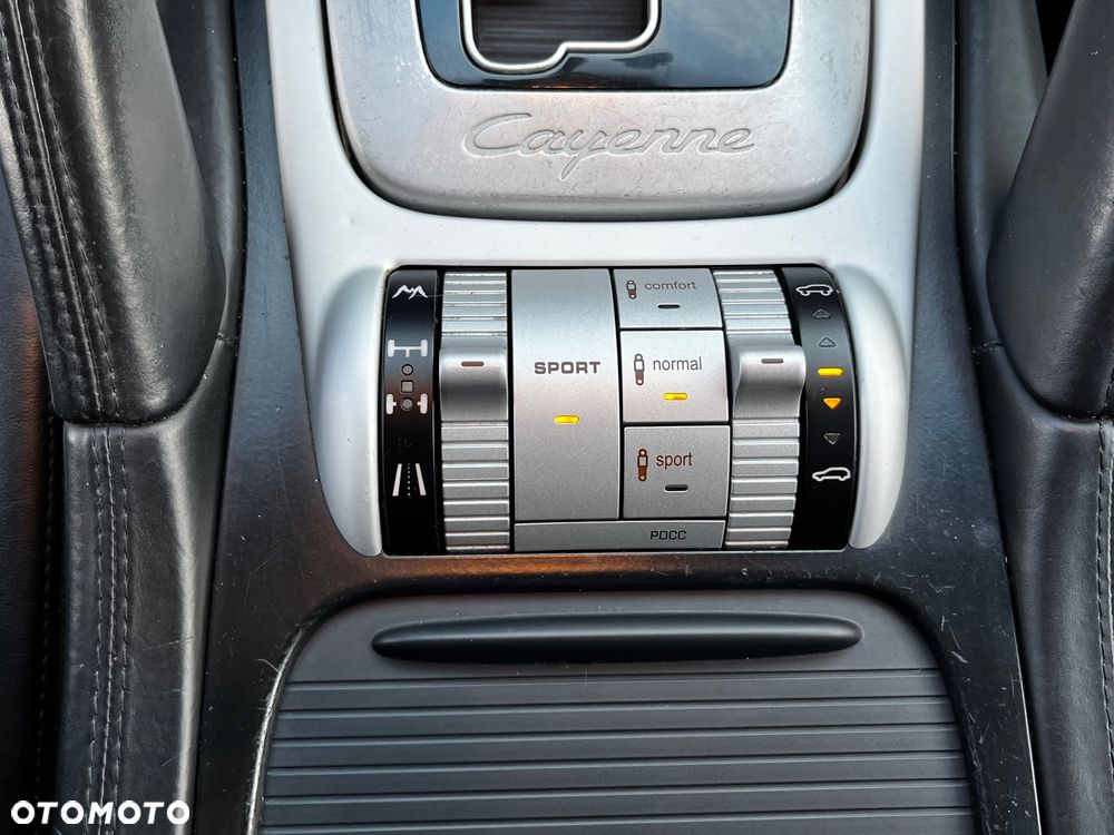 Porsche Cayenne - 12