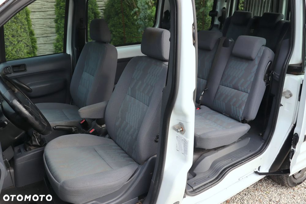 Ford Tourneo Connect - 14