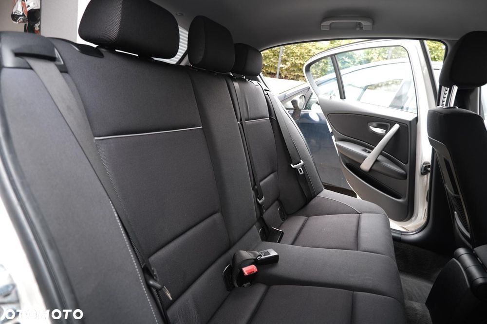 BMW Seria 1 116i - 14