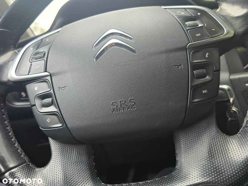 Citroën C4 1.6 HDi Attraction - 22