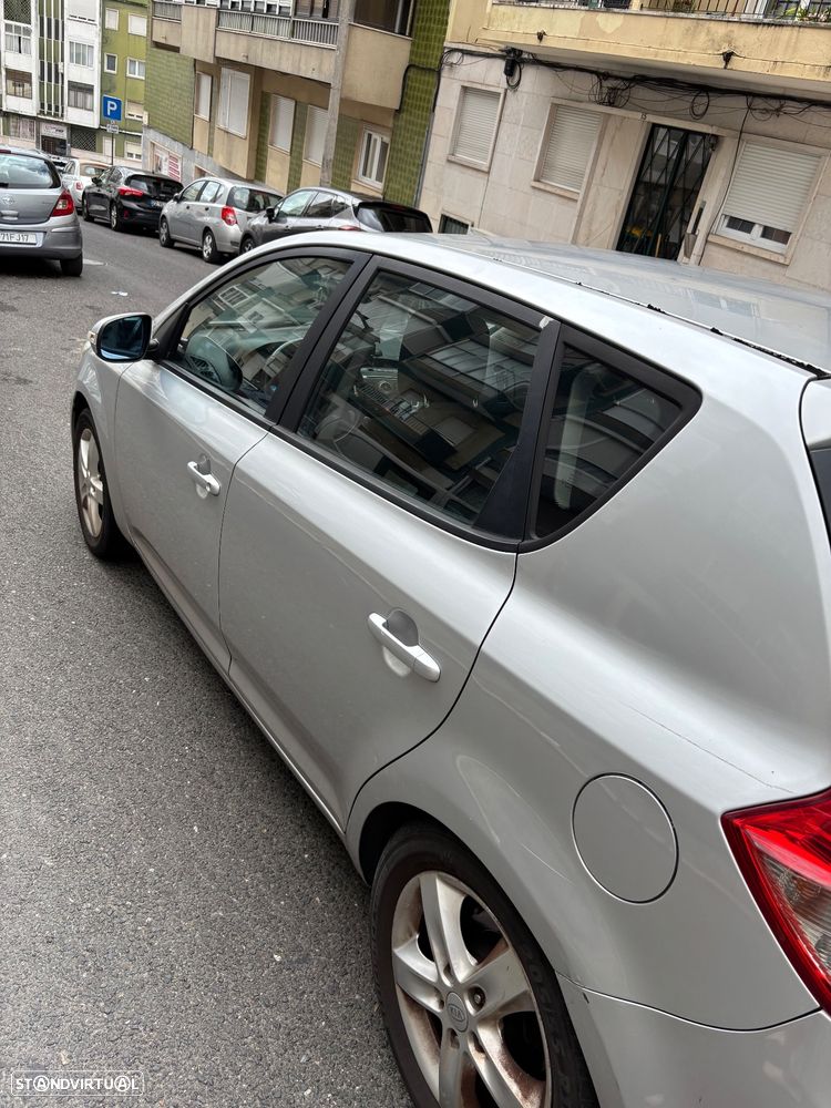 Kia Ceed 1.4 CVVT LX ISG - 8