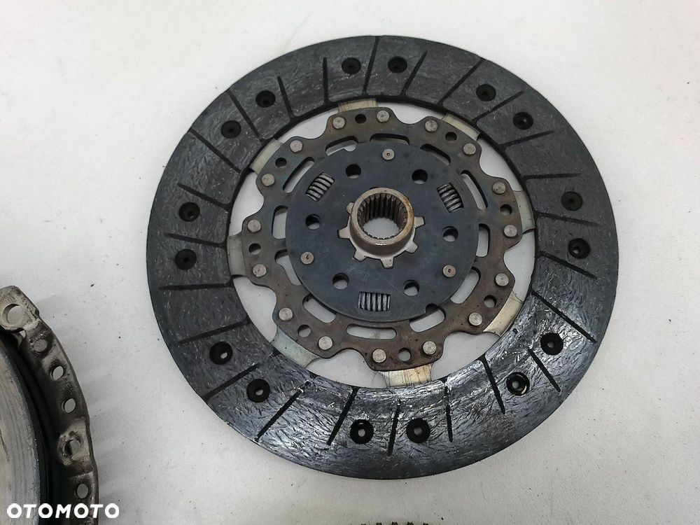 KOŁO DWUMASOWE KOMPLETNE PEUGEOT 308 SW 9673707580  9685772180 20110622 - 6