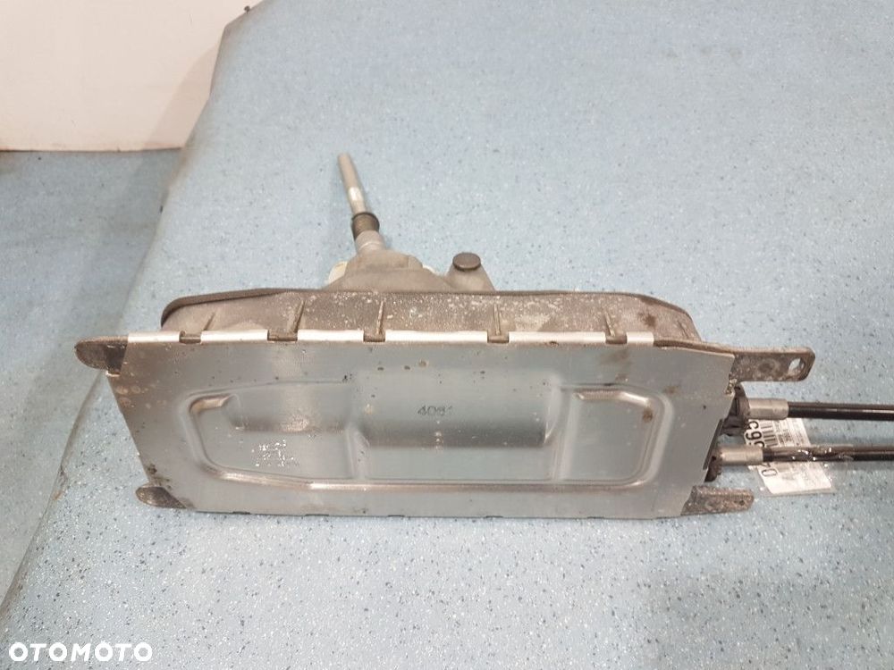 SKODA OCTAVIA II LIFT 2.0 TDI LEWAREK ZMIANY BIEGÓW 1K0711049CK - 3