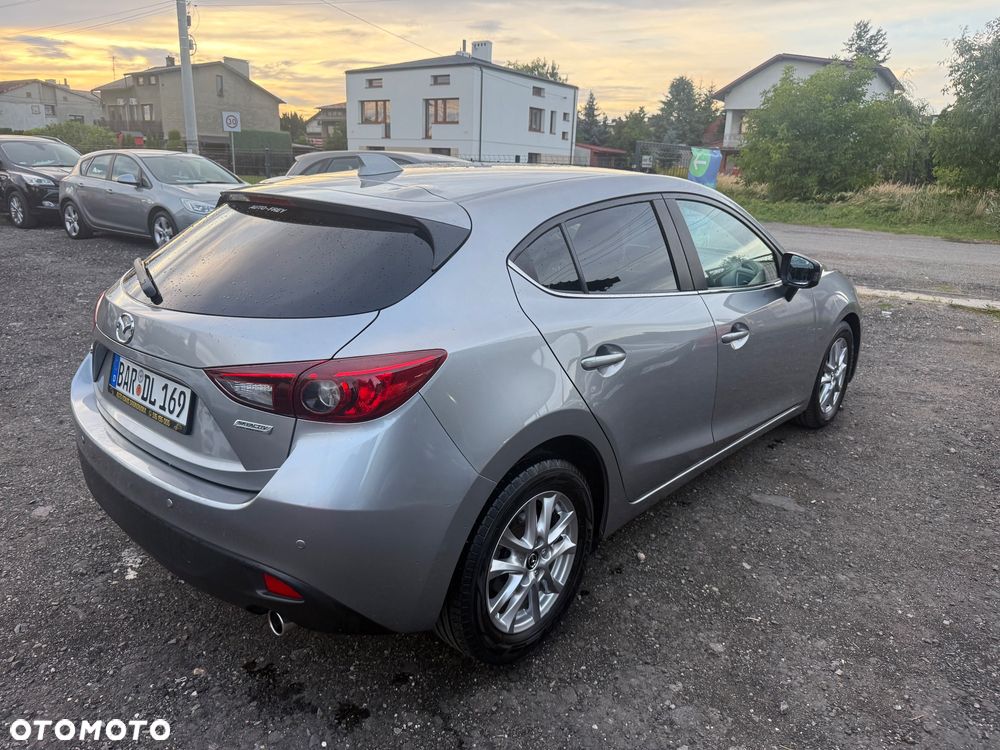 Mazda 3 2014 photo 3