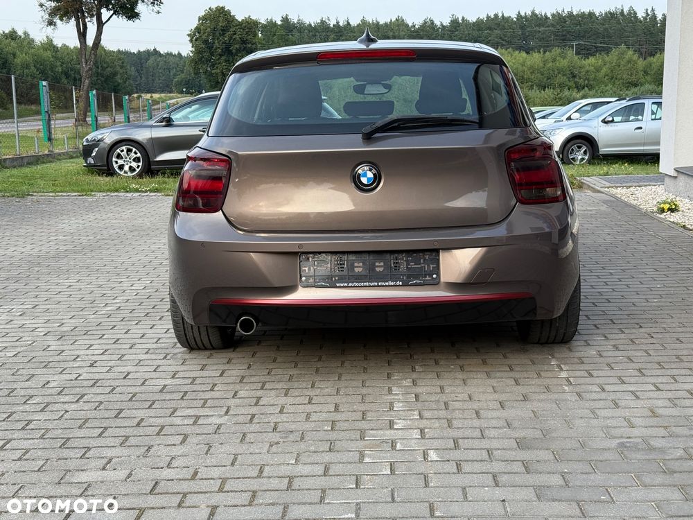 BMW Seria 1 116d EfficientDynamics Sport Line - 11