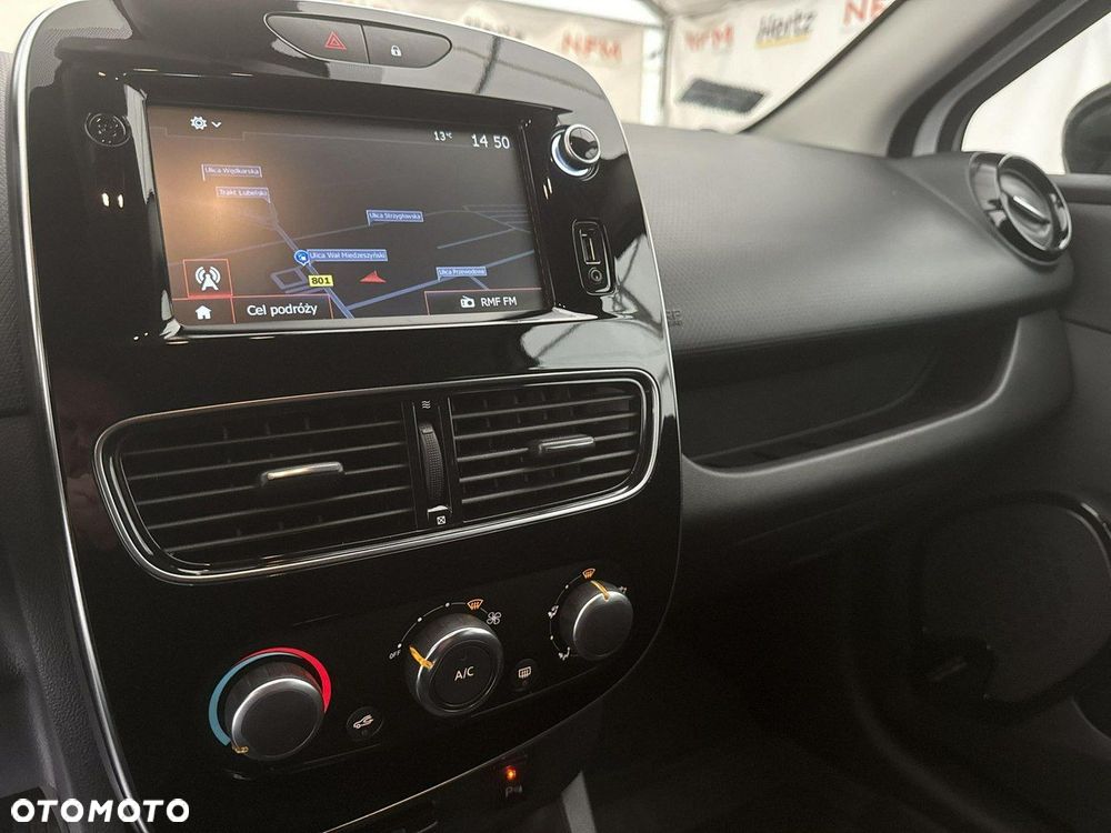 Renault Clio - 27
