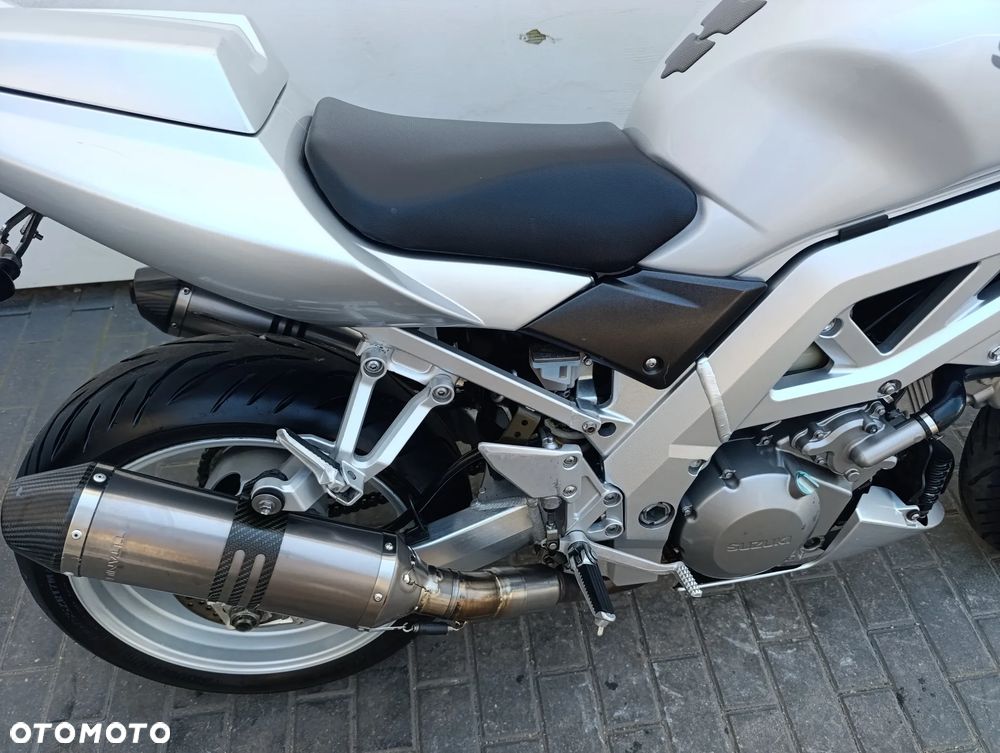 Suzuki SV - 23