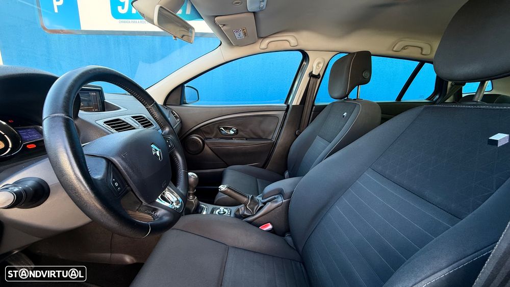 Renault Mégane Sport Tourer 1.5 dCi Dynamique S SS - 10