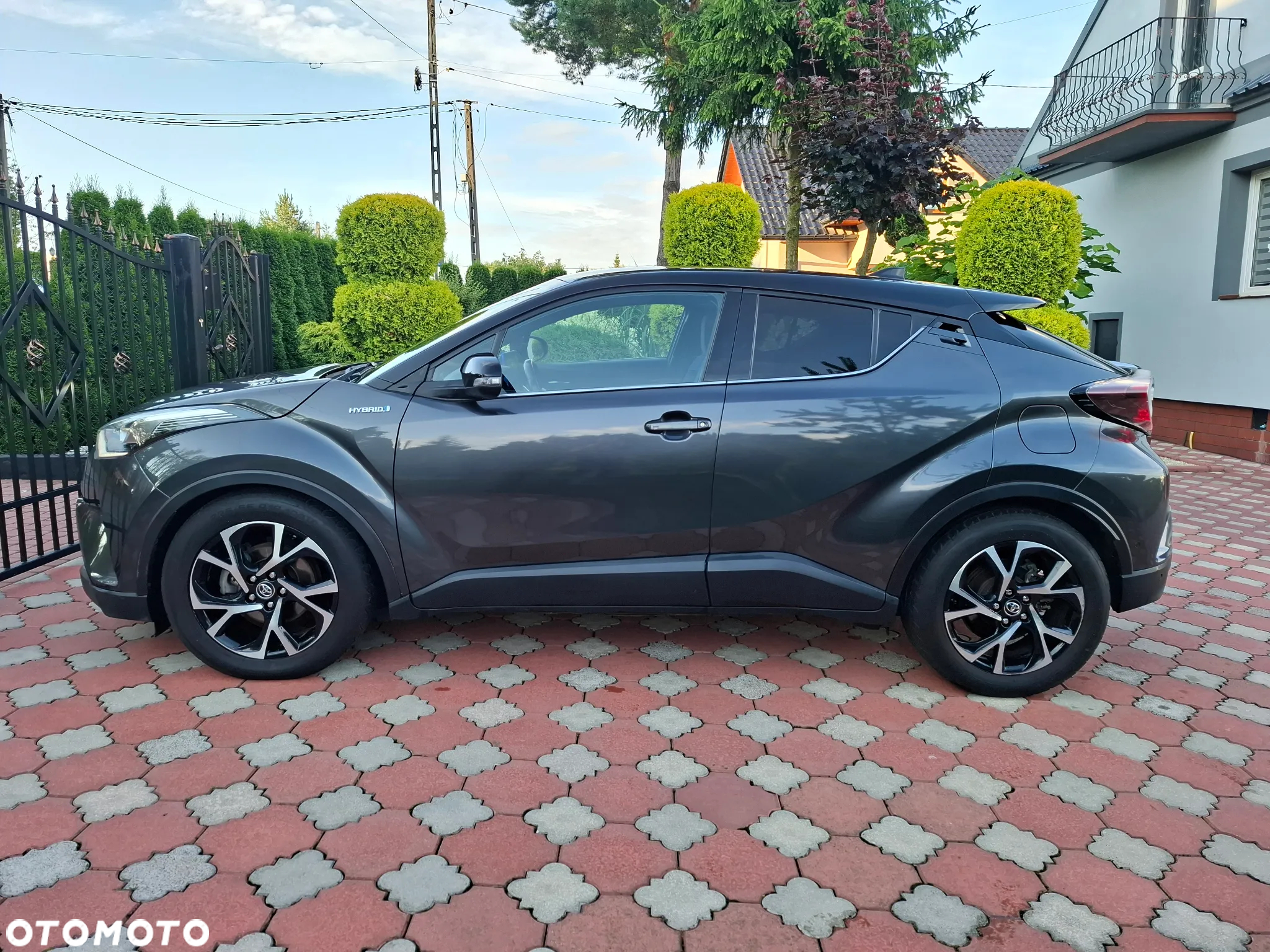 Toyota C-HR 1.8 Hybrid Neon Lime powered by JBL - 9