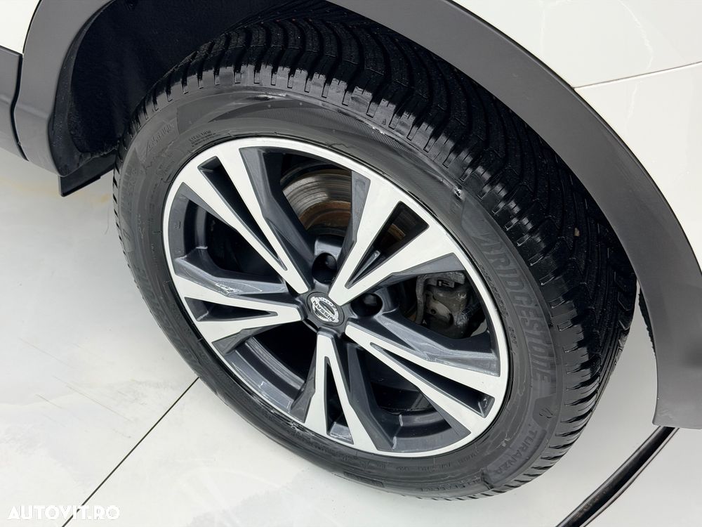 Nissan Qashqai 1.2 DIG-T Xtronic N-Vision - 9