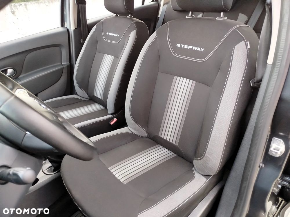 Dacia Sandero Stepway TCe 90 (S&S) Celebration - 16