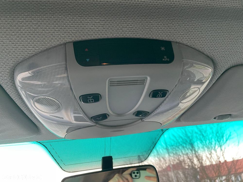 Mercedes-Benz Vito - 37