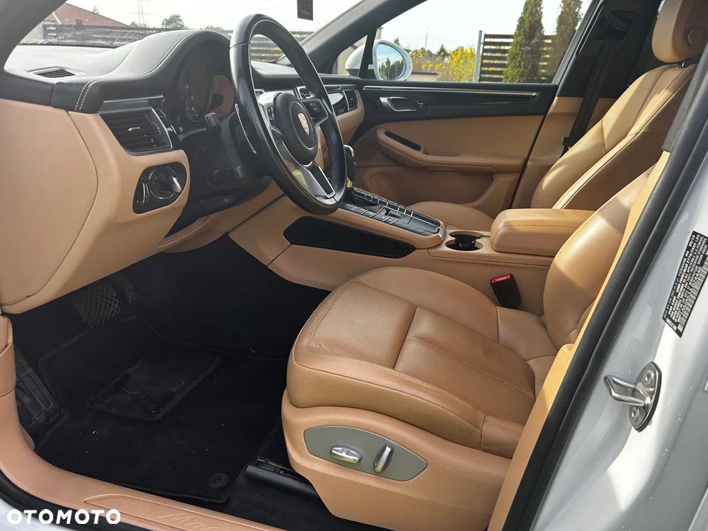 Porsche Macan PDK - 21