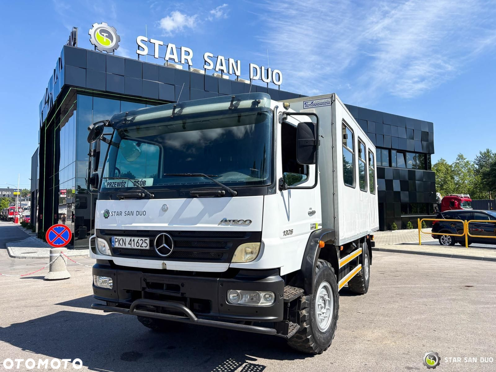 Mercedes-Benz ATEGO 1326 AF 4x4 Brygadówka Kamper Przewóz Osób - 2