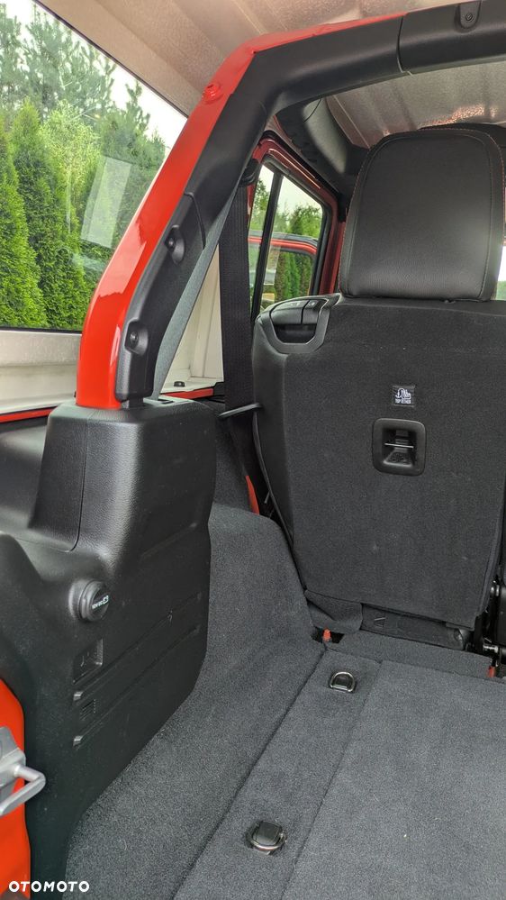 Jeep Wrangler 3.6 Unlim Sahara EU6 - 14
