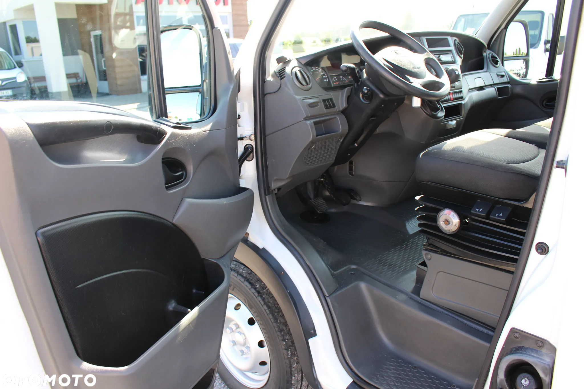 Iveco DAILY 35S11 /SKRZYNIA/ 98 000 KM / KLIMA / *SERWIS* / SUPER STAN / - 15