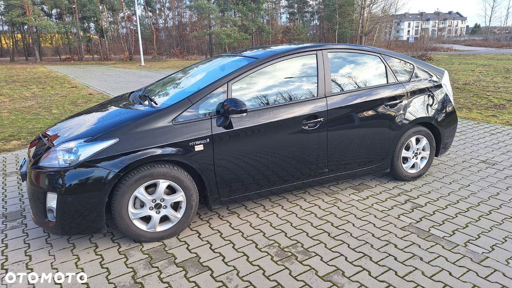 Toyota Prius 1.8 HSD Sol - 3