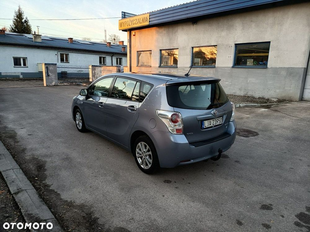 Toyota Verso - 4