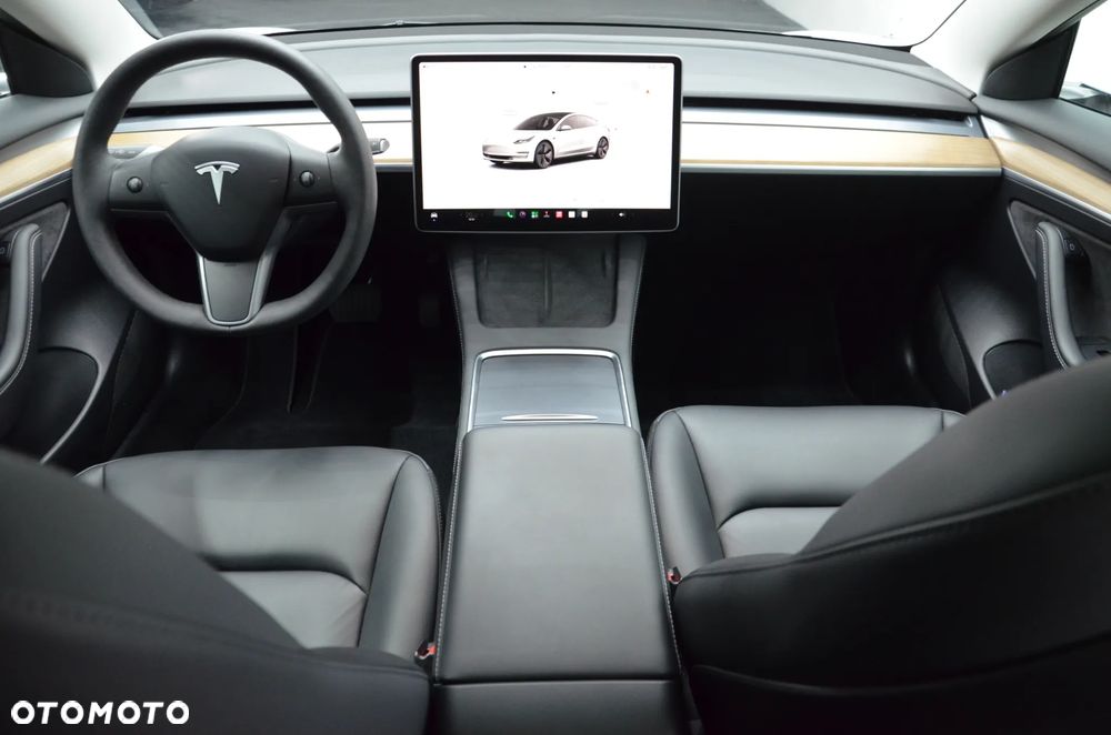 Tesla Model 3 Standard Reichweite Plus Hinterradantrieb - 16