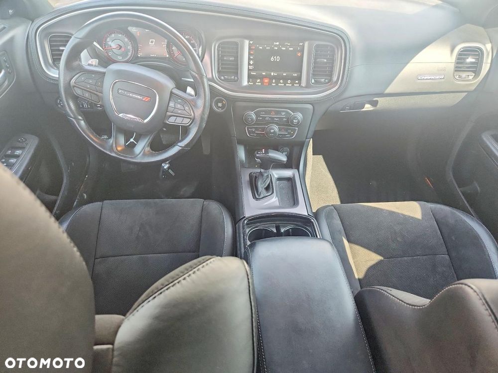 Dodge Charger - 7