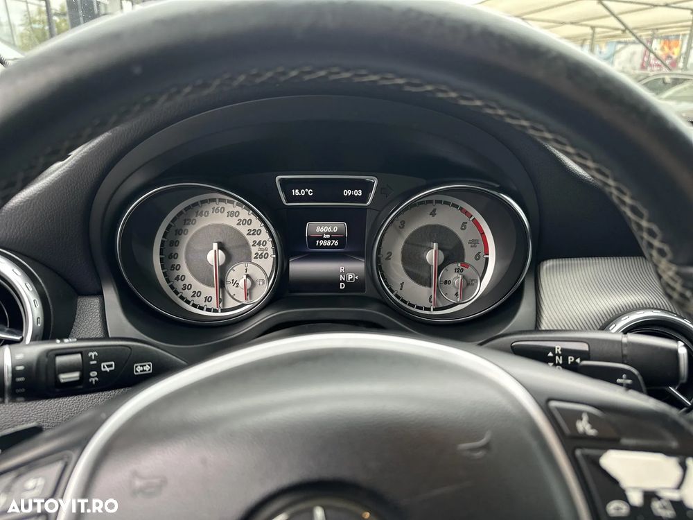 Mercedes-Benz GLA 200 (CDI) d 4Matic 7G-DCT Urban - 10