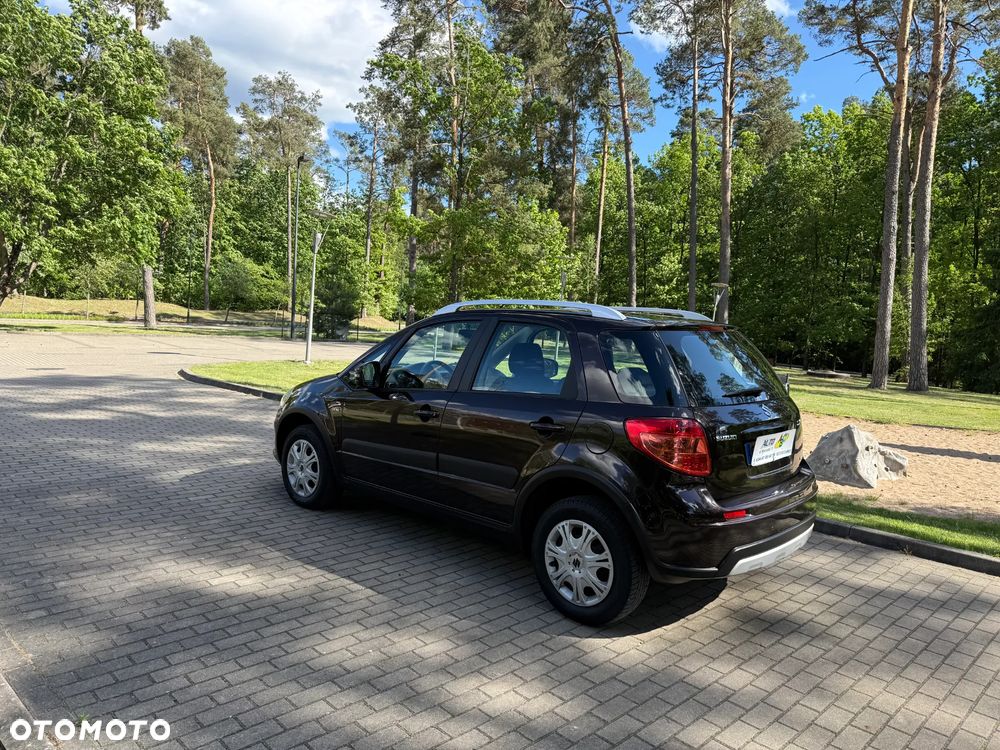 Suzuki SX4 - 10