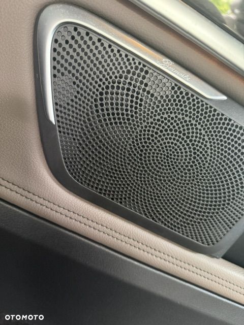 Mercedes-Benz Klasa V 300 d lang 4Matic 9G-TRONIC Special Edition Avantgarde - 15