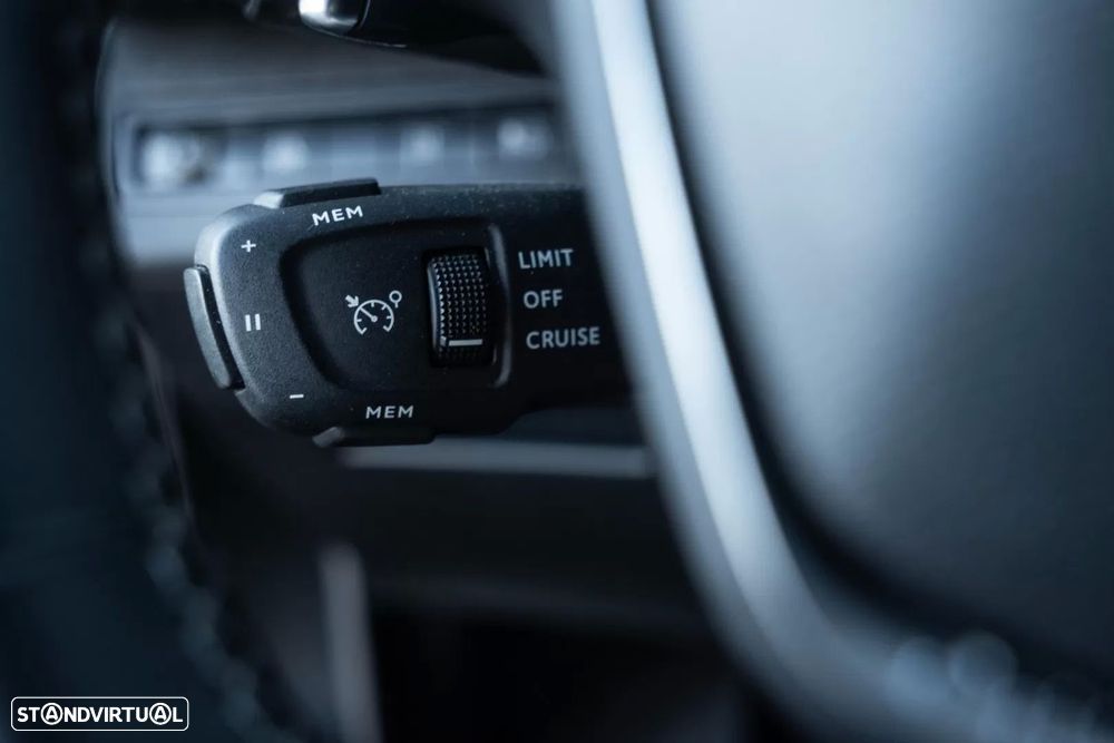 Peugeot 3008 1.6 Hybrid Allure Pack e-EAT8 - 27