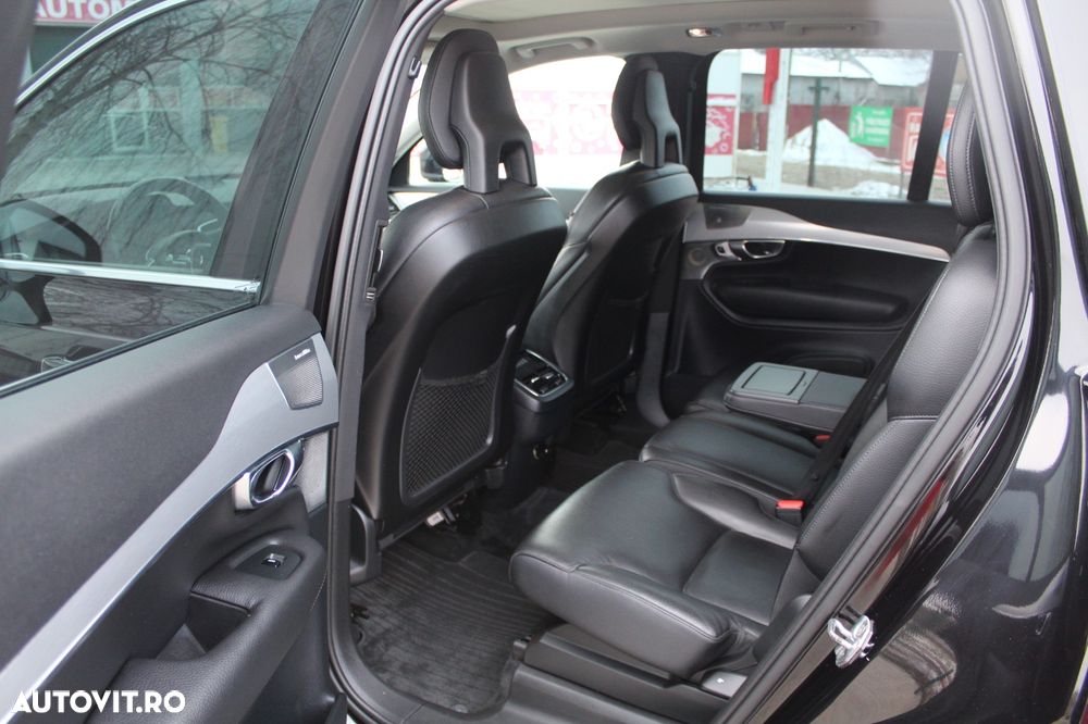 Volvo XC 90 D5 AWD Geartronic Momentum - 14