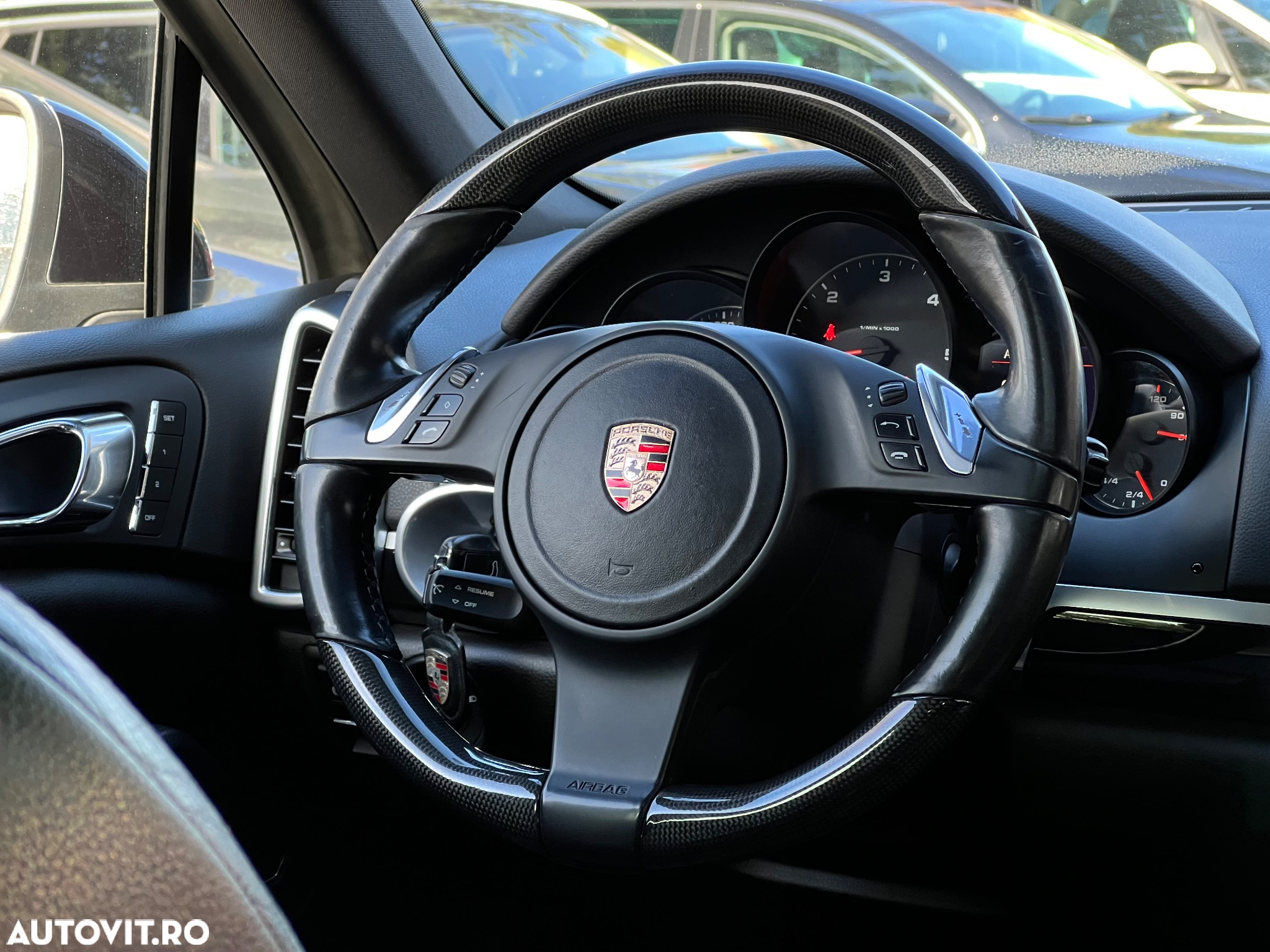 Porsche Cayenne - 10