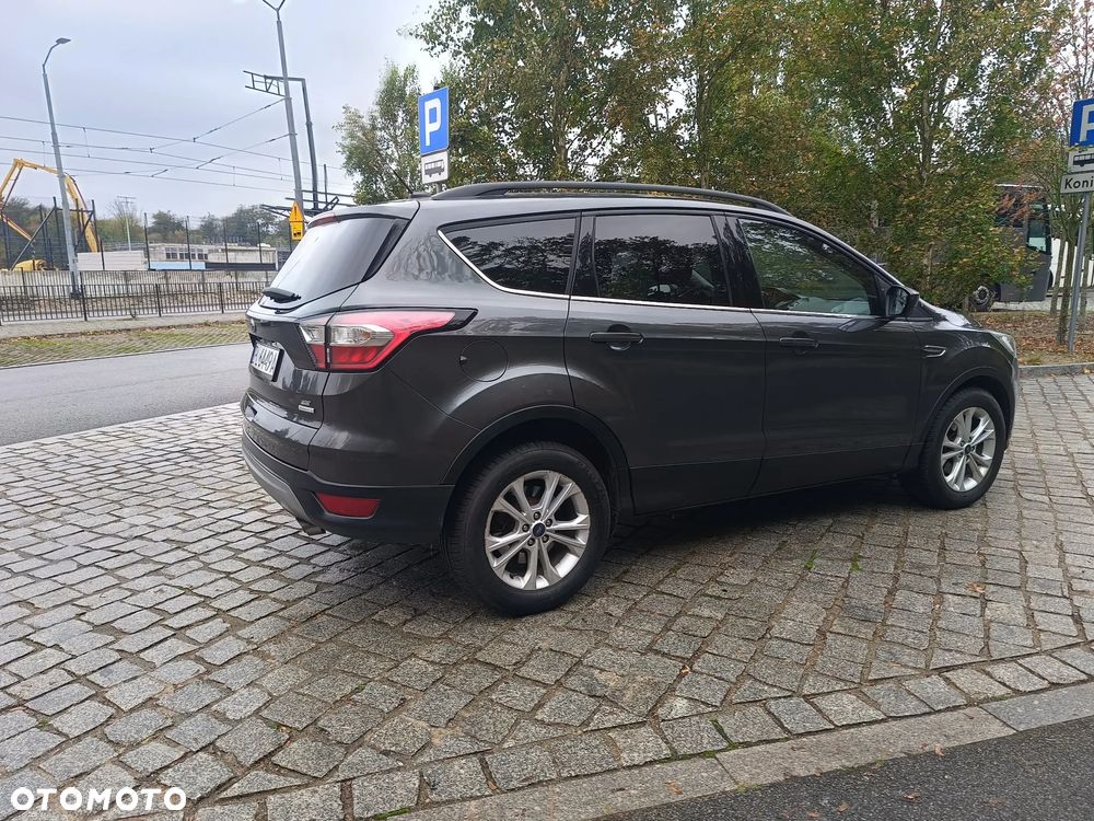 Ford Kuga - 11