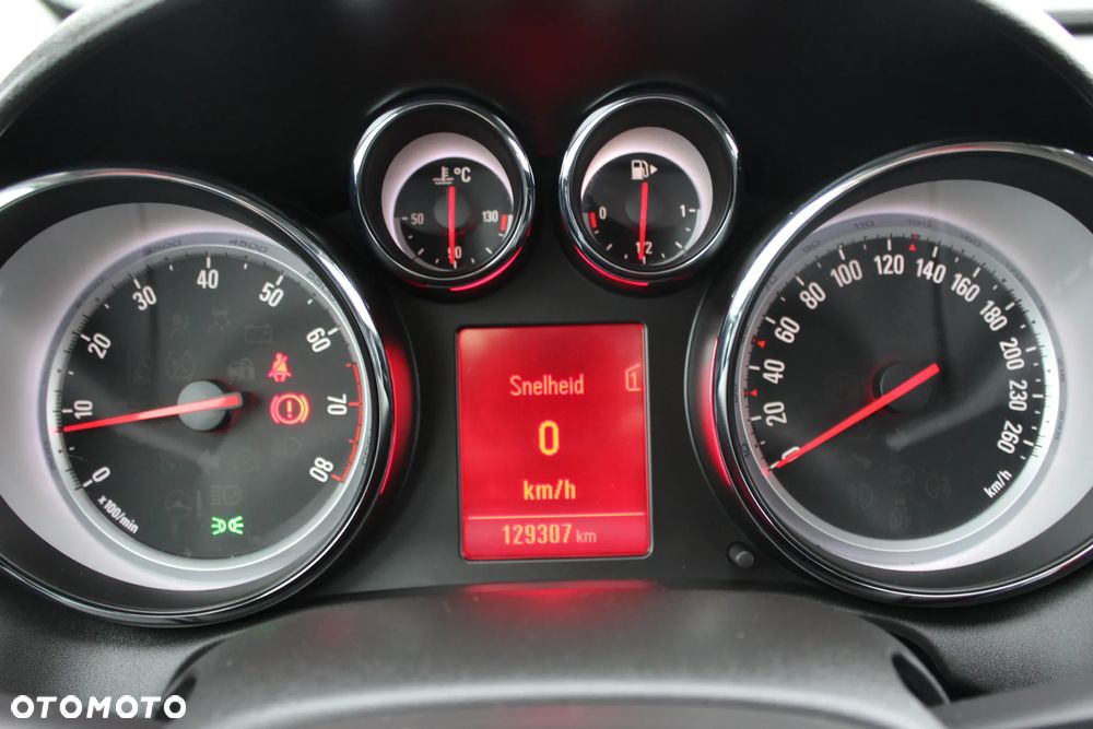 Opel Astra 1.4 T Cosmo S&S - 13