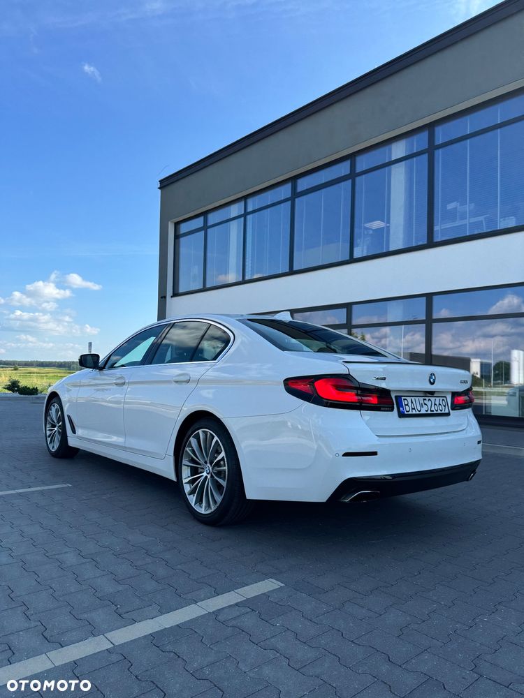 BMW Seria 5 530i xDrive GPF Sport Line sport - 3