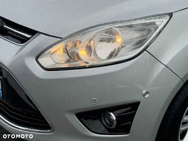 Ford Grand C-MAX - 33