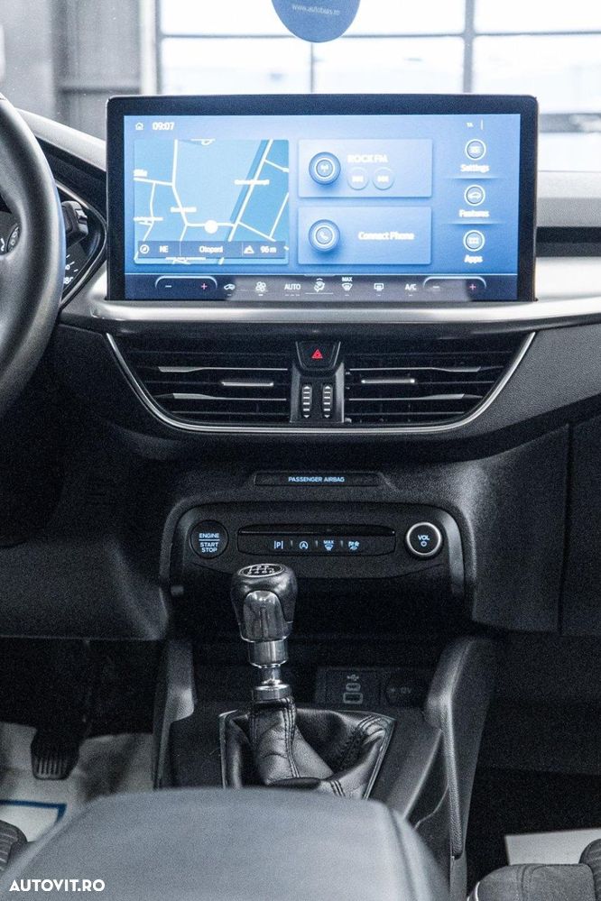 Ford Focus 1.0 EcoBoost Titanium - 5