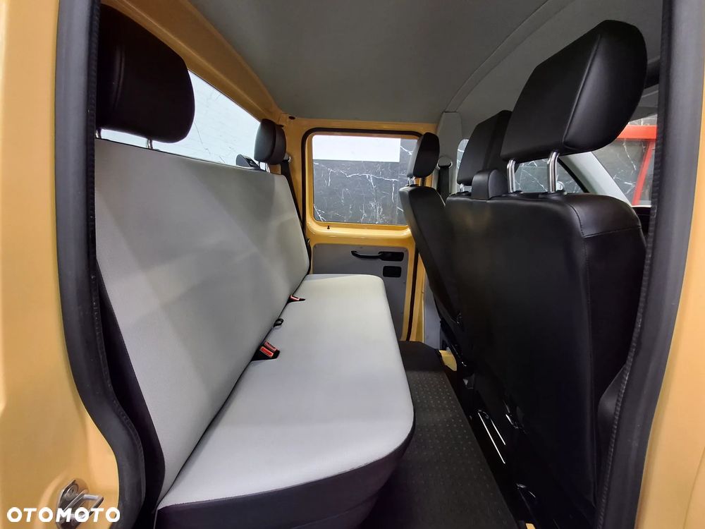 Volkswagen Transporter T6 Doka Dubel Kabina Brygadówka 6 Miejsc Klimatyzacja Tempomat Hak Aluminiowe Burty Światła Dzienne Halogeny Webasto 2016 Rok Euro 6 - 16