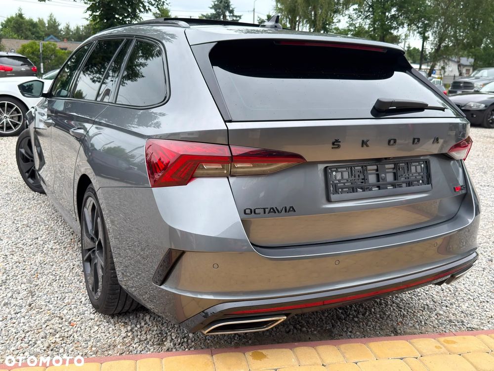 Skoda Octavia 2.0 TDI DSG RS - 5