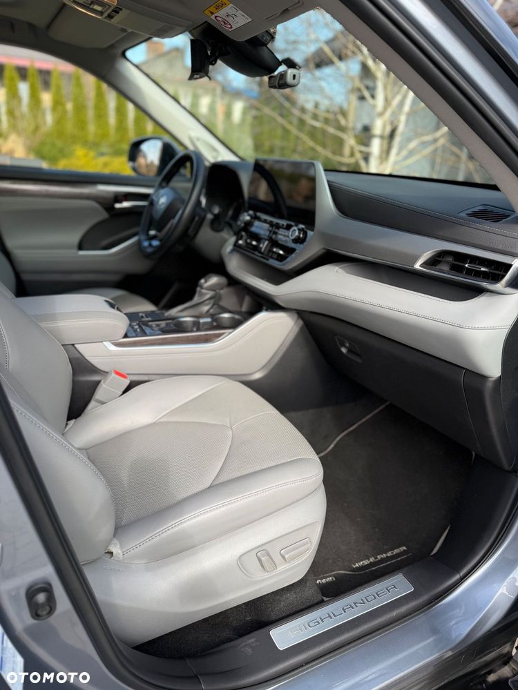Toyota Highlander 2.5 Hybrid Executive Style - 11