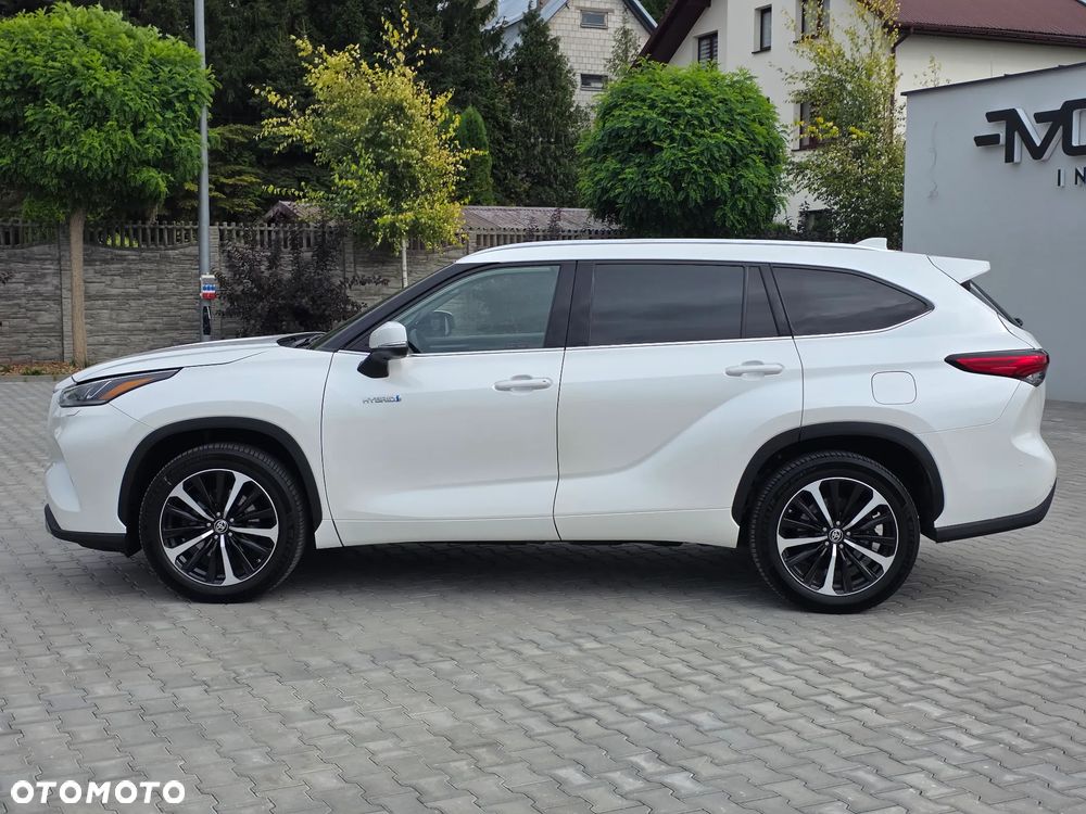 Toyota Highlander 2.5 Hybrid Executive - 23