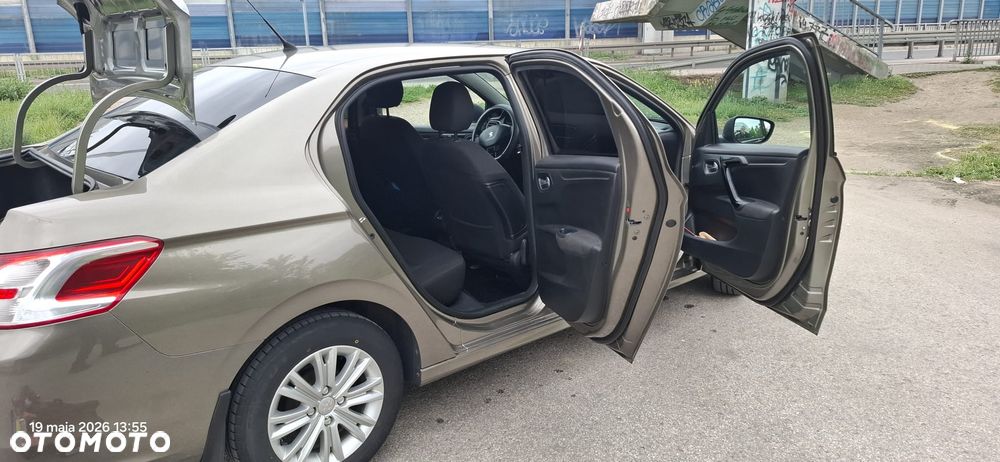 Peugeot 301 1.6 HDi Allure - 12