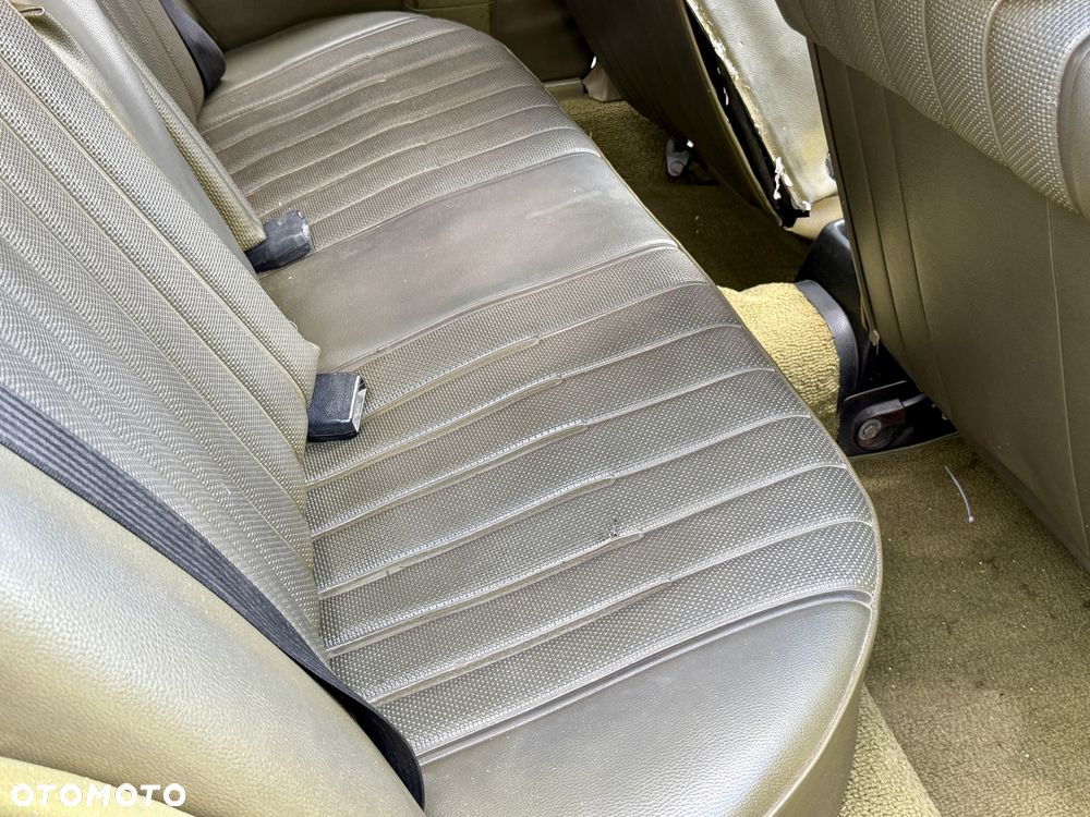 Mercedes-Benz W123 - 6