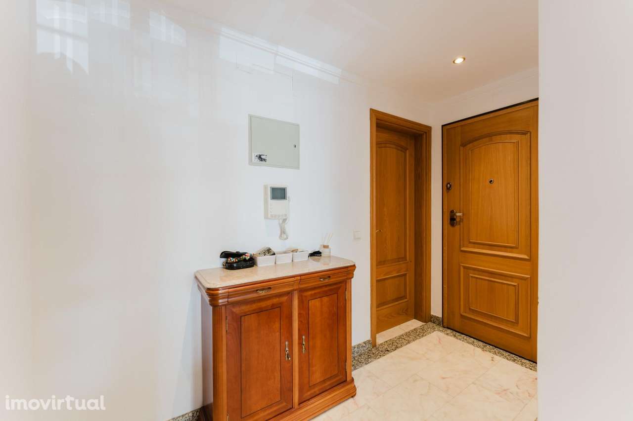 Apartamento T3 em zona residencial central de Cascais |  CUF Cascais - Grande imagem: 4/27