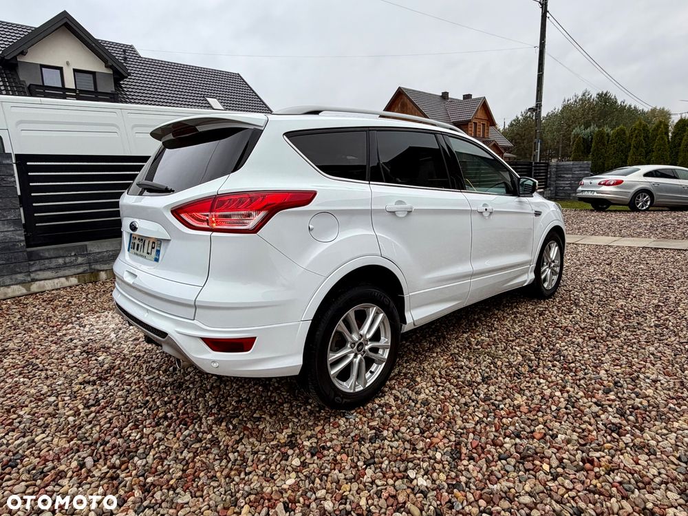 Ford Kuga 2.0 TDCi FWD Titanium Plus - 3