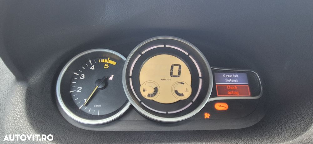 Renault Megane - 8