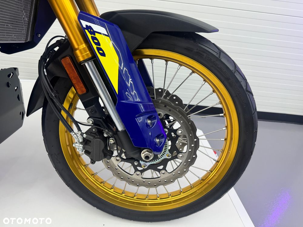 Suzuki V-STROM - 23