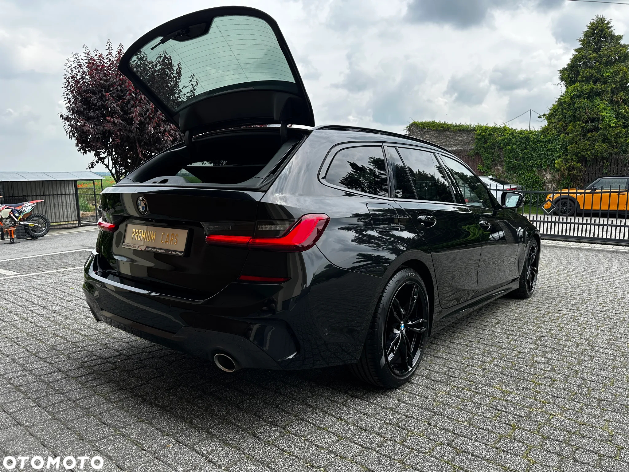 BMW Seria 3 320d Touring M Sport - 9
