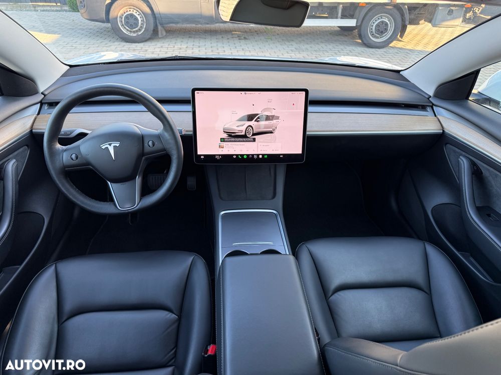 Tesla Model 3 Standard Reichweite Plus Hinterradantrieb - 22