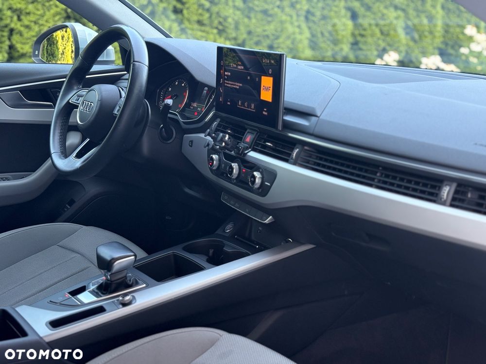 Audi A4 Avant 35 TDI mHEV S tronic - 16