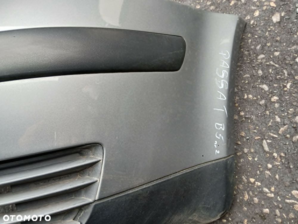 Volkswagen Passat B5 Zderzak przedni - 5