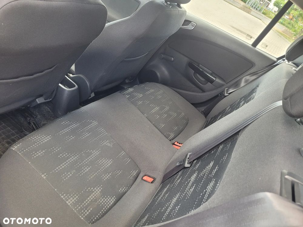 Opel Corsa 1.2 16V Edition / Active - 13